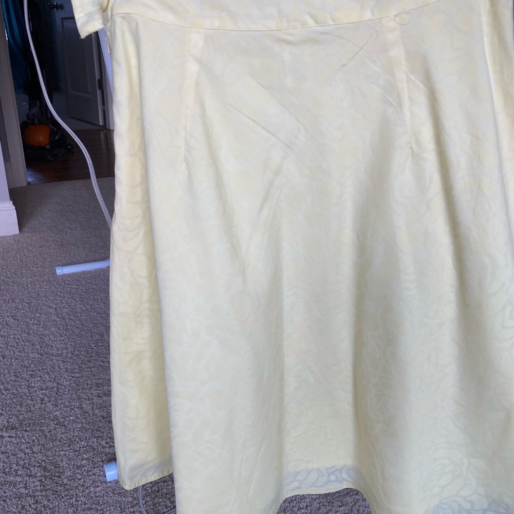 Yellow old navy skirt